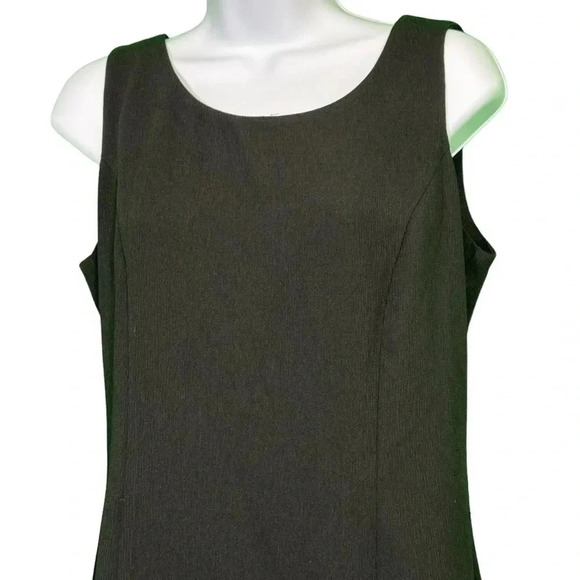 Danny & Nicole Size 10 Black Sleeveless Polyester Dress with Slit - Picture 2 of 7